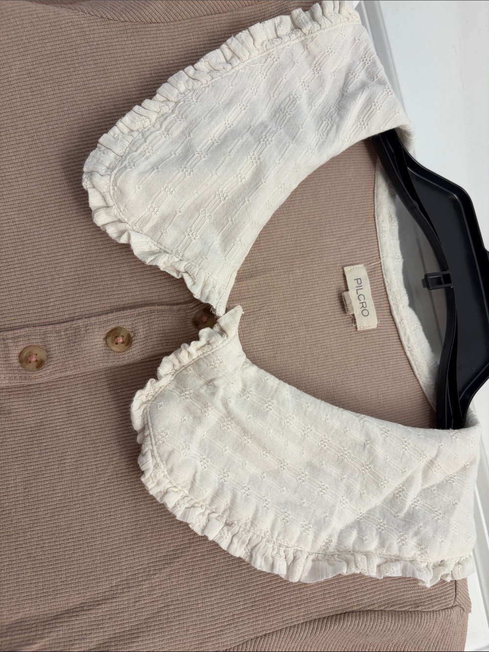 Pilcro Keira Long- Sleeve Blouse Khaki size S Ruffle Collar Long Sleeve Top - Picture 6 of 7